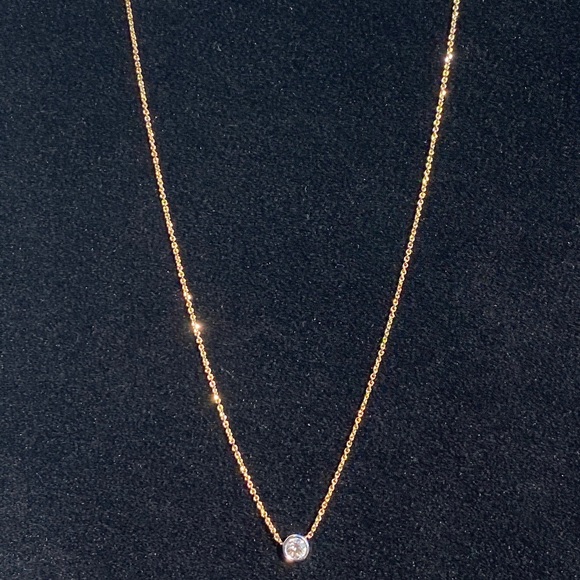14KT solitaire diamond 💎 necklace - Picture 5 of 17